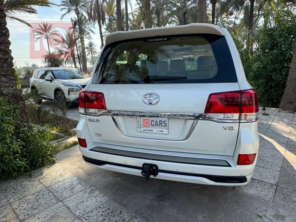 تويوتا لاندكروزر